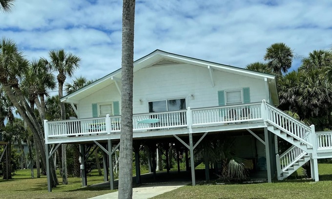 Edisto Island House | SPECTACULAR BEACH/OCEANVIEWS! PRIME LOCATION ON PALMETTO BLVD