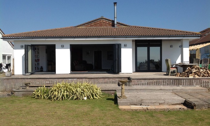 Sully Villa | Spectacular Beach Villa near Cardiff - Sully Village