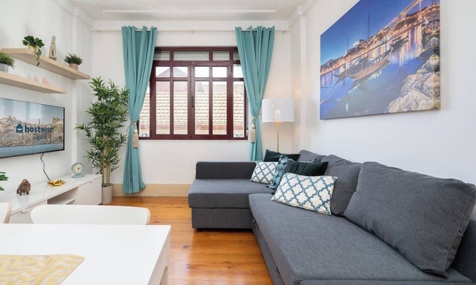 Bonfim Apartment | Spectacular Bright Flats w/Balcony