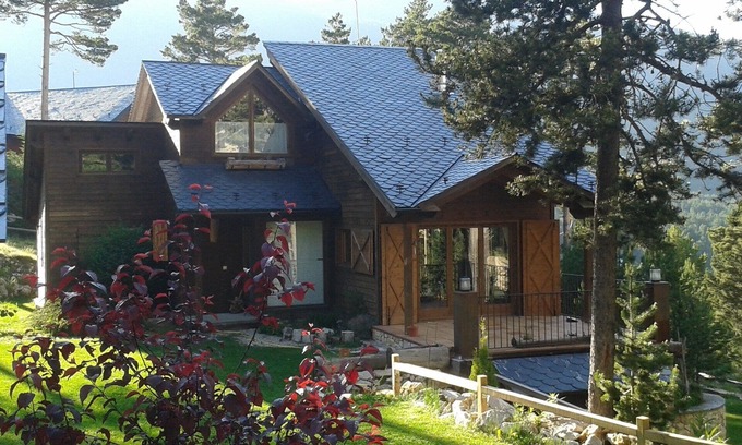 La Coma I la Pedra Villa | Spectacular wooden house in ski resort Port de comte
