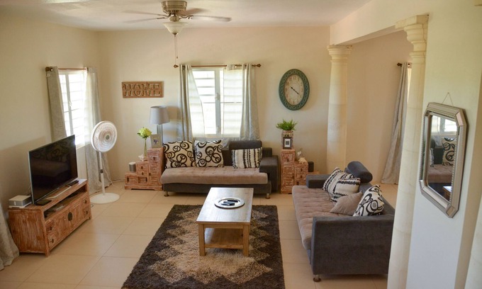 Blowing Point House | Spectacular home - 5 mins walk to beach, modern, comfortable, clean and spacious