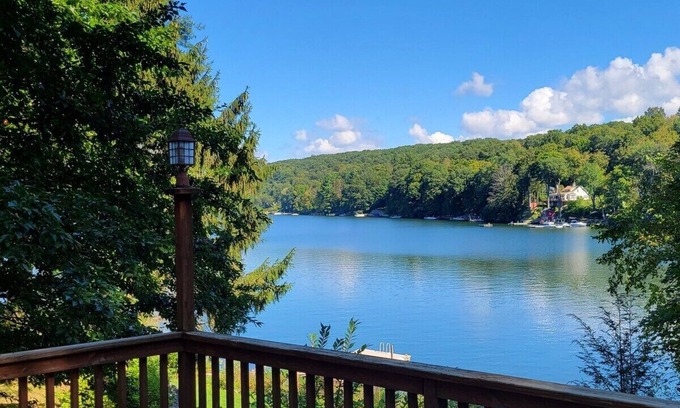 New Milford House | Spectacular Lake front house