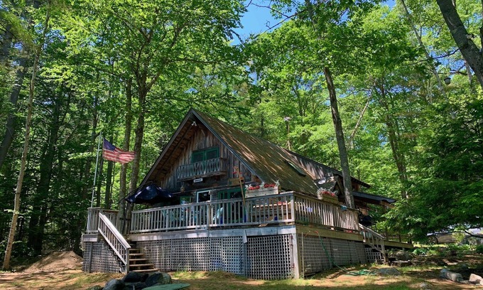Wayne Cabin | Spectacular Private Lakefront Cabin on Maine's Wilson Pond