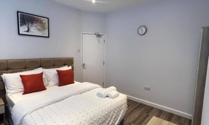 Northampton House | Spencer Bridge By AFL