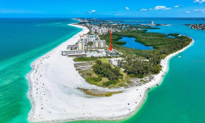 Sarasota Condo | Spend a few month at the beach! 2BR/2Ba, gated beachfront condo with heated pool