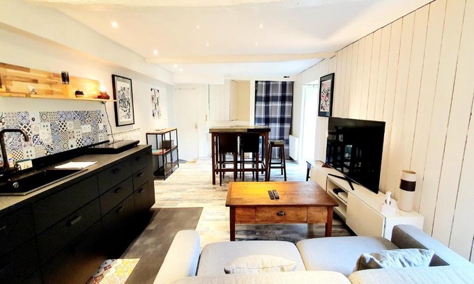 Vannes Apartment | Splendide Appartement Vue Remparts et 100m du Port