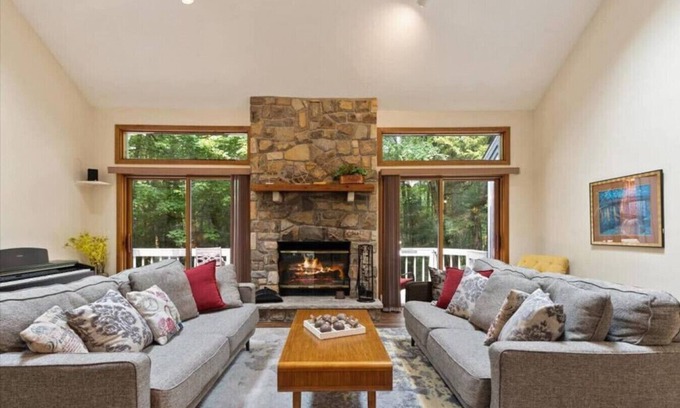 Pocono Pines House | Split Rock Lane | Lake Naomi Access | Pocono Pines
