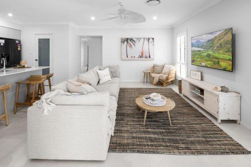 South West Rocks House | Spoondrift - 5 Mins Walk to Beach