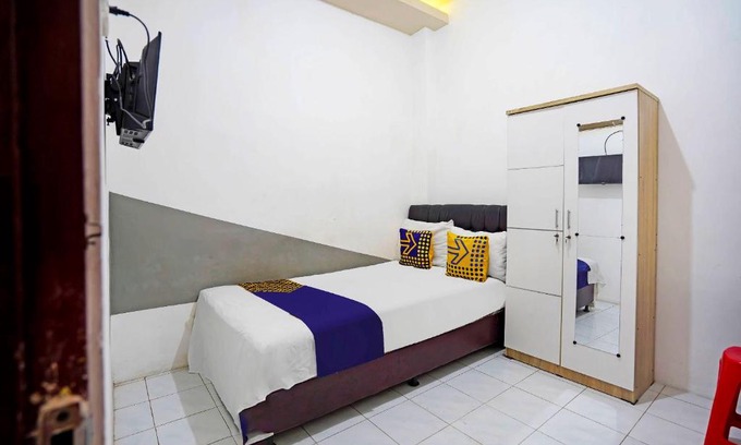 Siwalankerto Hotel | SPOT ON 91360 Swk 68 Syariah