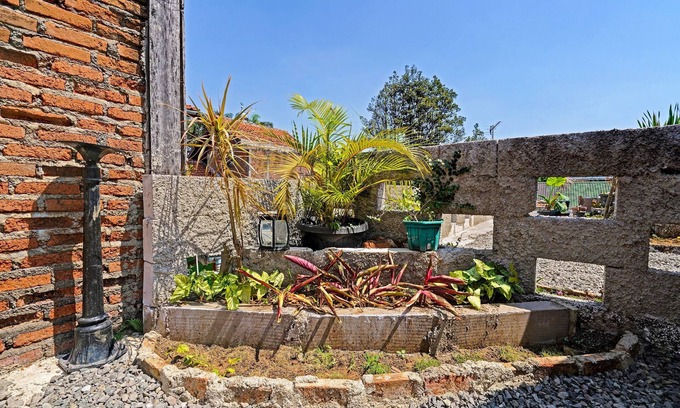 Muncar Hotel | SPOT ON 91425 Mekargalih Homestay Syariah