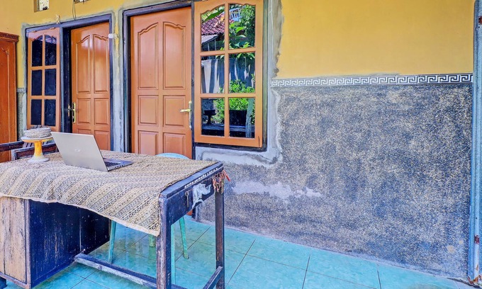 Negara Hotel | SPOT ON 92399 Hotel Sekar Jagat Near Pantai Baluk Rening