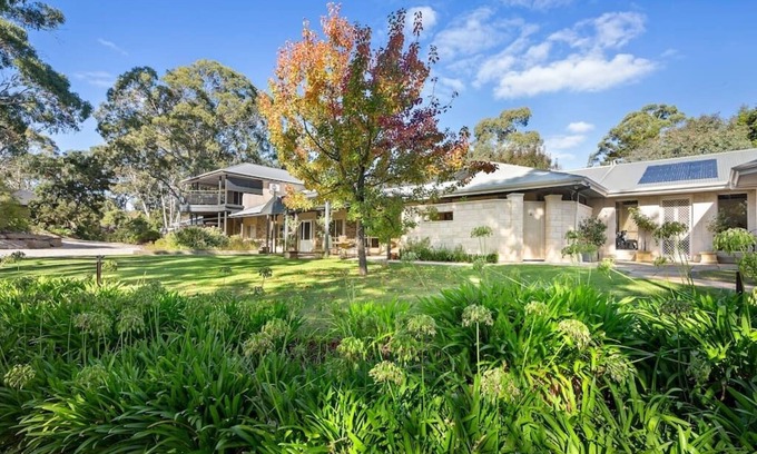 Stirling House | Sprawling 6-bedroom home on 2 acres- indoor pool - The Retreat @ Stirling