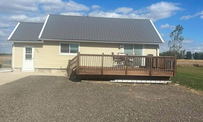 Pierre House | SPRING CREEK GETAWAY! 2 BEDROOM,1 BATH HOUSE BACKED UP TO OPEN SPACE!