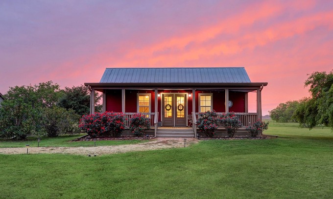 Round Top Cottage | SPRING IS WONDERFUL in Round Top!