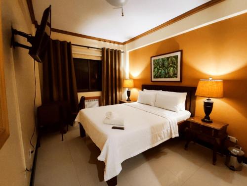 Dasmarinas Hotel | Spring Plaza Hotel