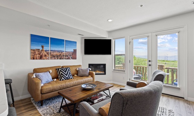 Wolf Creek Condo | Spring rates celebrate end of ski season and the welcoming of spring colors!