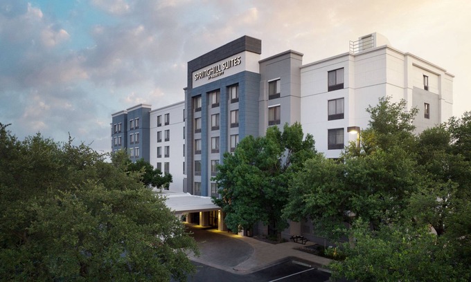 Franklin Park Hotel | SpringHill Suites by Marriott Austin South