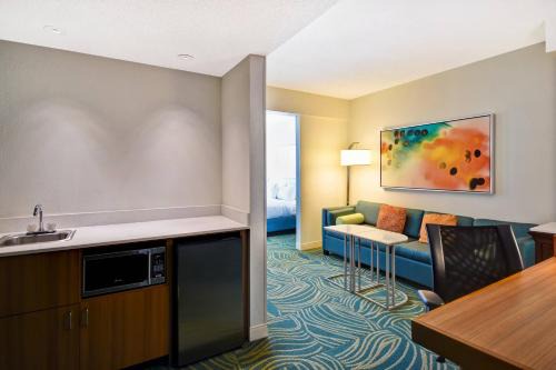Linthicum Heights Hotel | SpringHill Suites by Marriott Baltimore BWI Airport