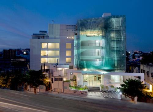 Bangalore City Center Hotel | Springs Hotels and Spa