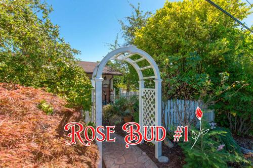 Sequim Apartment | SQ Rose Bud 1