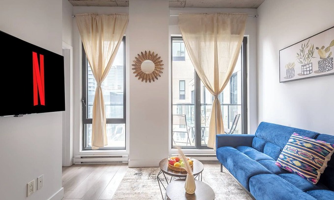International District Apartment | Square Victoria - Balcony View & Free Parking