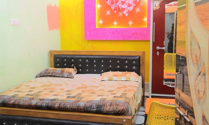 Ayodhya Hotel | Sri Ram Lala Palace "Right Choice for your Stay" near RAM MANDIR comfortability