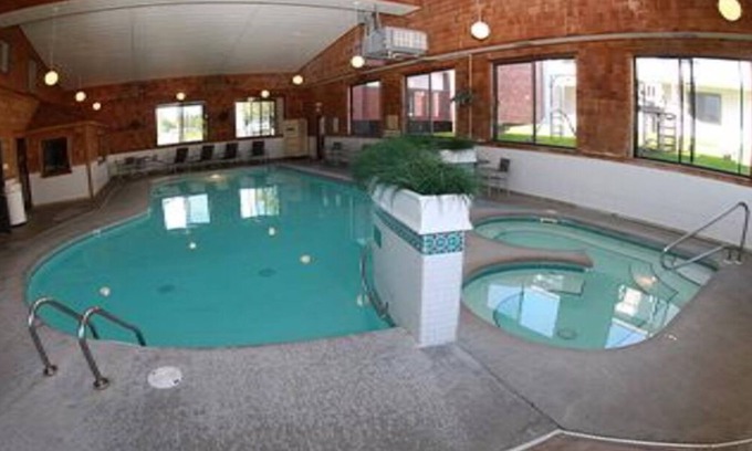 St Ignace Hotel | St. Ignace Budget Host Inn