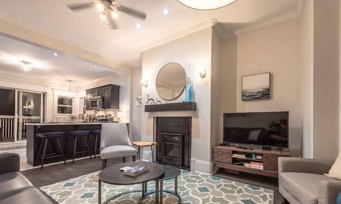 Quidi Vidi House | St. John's Townhouse next to Quidi Vidi Lake