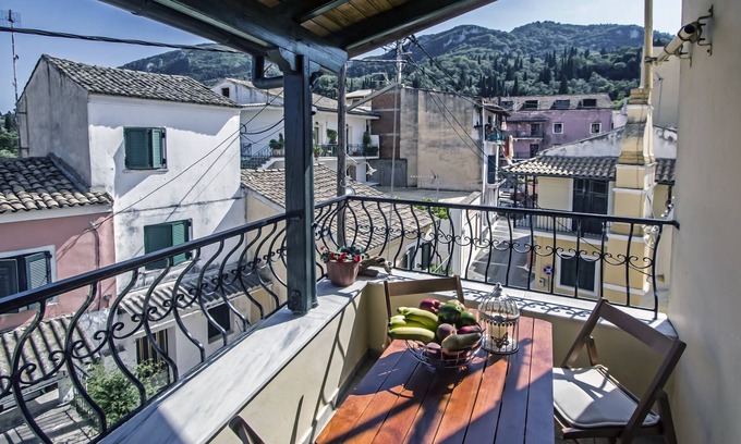 Benitses House | “St.Marina” 3flr house in the ♥ of the village 2΄walk to beach