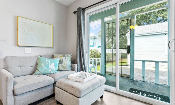 St. Petersburg - Clearwater Apartment | St. Pete Tiny House: Safe, close to beaches, downtown!