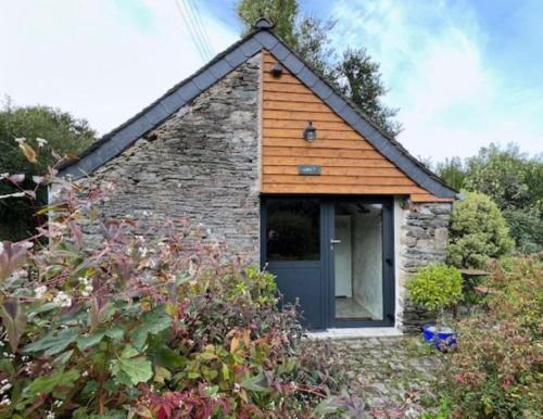 Sizun House | Stable Chambre d'Hôte at Kergudon, CdH with pool