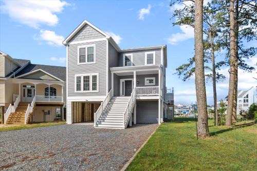 Captain's Cove House | Stacked Deck