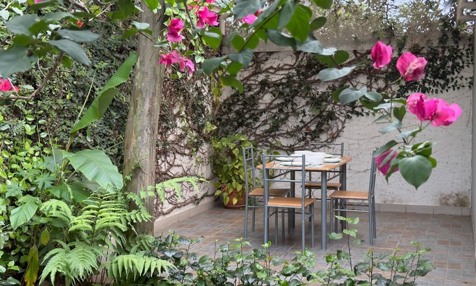 Agonia Bed & Breakfast | Stada