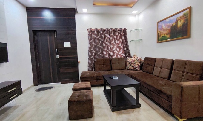 Rau Villa | Staeg Villa in center of the city 2bhk