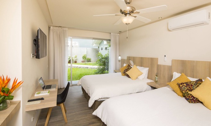 Santa Ana Hotel | Standard Doble Room at Hotel Villa Los Candiles