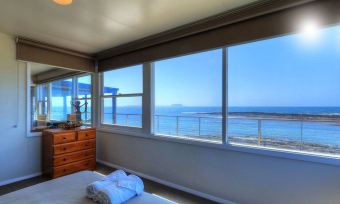 Cowrie Point House | Stanley View Beach House