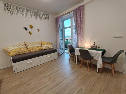 Golcuv Jenikov Apartment | Star #2C215