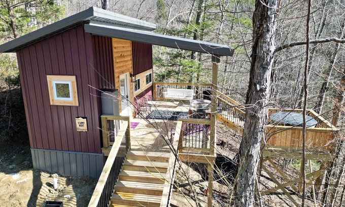 Stanton Cabin | Starry Night | Hot Tub | Brand New