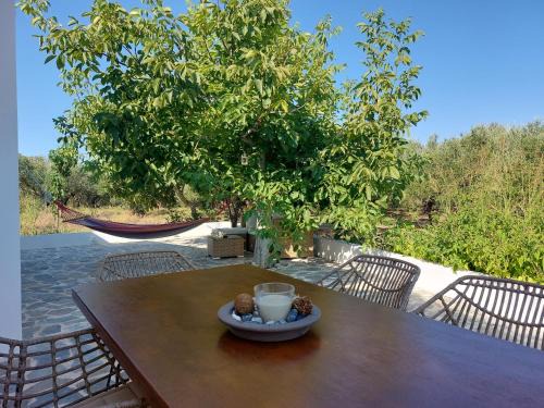 Vasilopoulo House | Stavros Oak Tree House