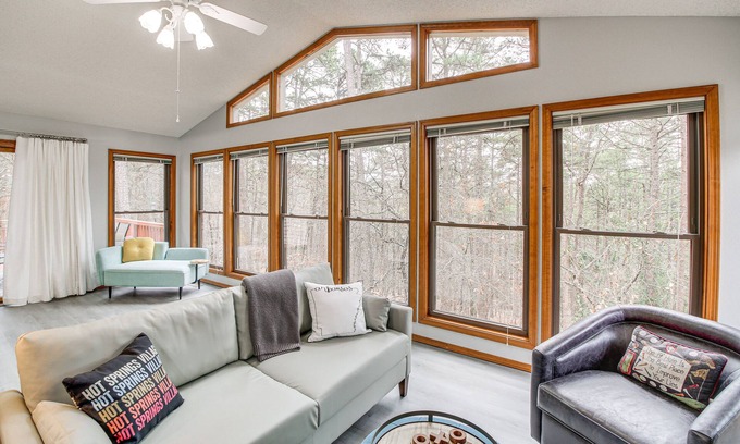 Hot Springs Village Cottage | 'stay and Play' - Hot Springs Village Home!