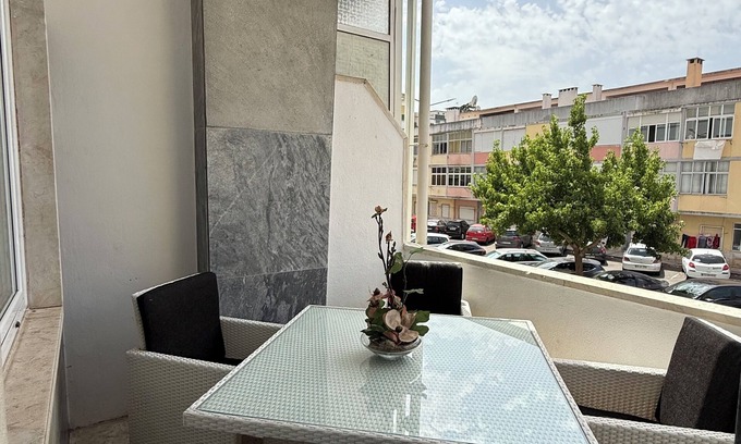 Agualva-Cacem Apartment | Stay at May's! Modern & Cozy Apartment