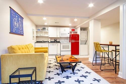 Columbia Heights Apartment | Stay Cozy in CoHi DC