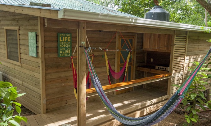 Antoneys Cay Apartment | Stay & Dive in our cozy casita at Blue Island Divers Resort