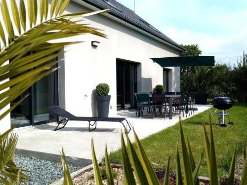 Ploumilliau House | Stay in Brittany House by St Michel