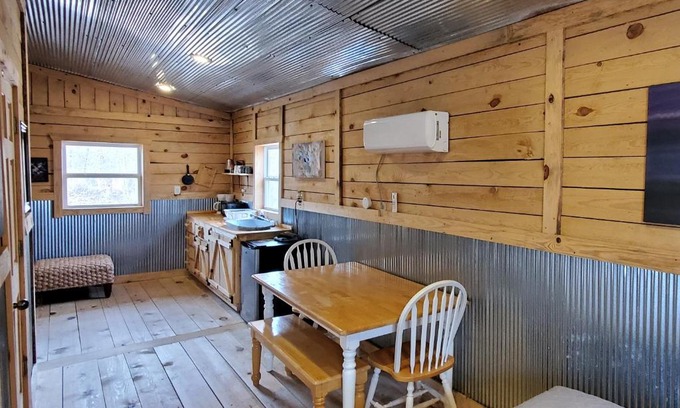 Hartshorn Apartment | Stay In Current