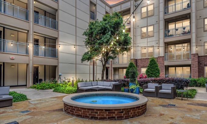 Washington Ave./ Memorial Park Apartment | Stay in Luxury Apt in H-town!