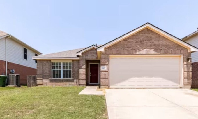 Southeast Arlington House | Stay in our World of Comfort