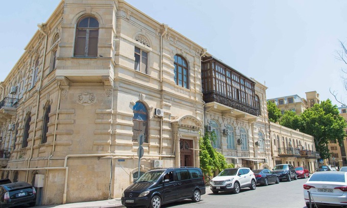 Yasamal Apartment | Stay Inn Lovely apartment - 5 min from the city center and old city!