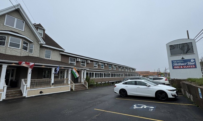 Sydney Hotel | STAY WITH US IN COMFORT @Harbourviewinn located in the heart Sydney Nova scotia
