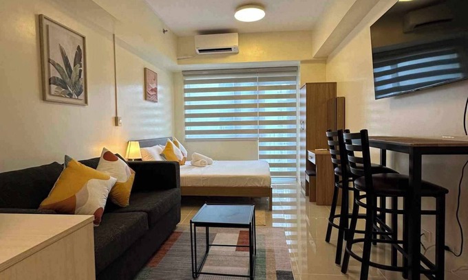 Bel-Air Condo | Stay, work and play in this cozy 1-bedroom condo in Makati Central Biz District
